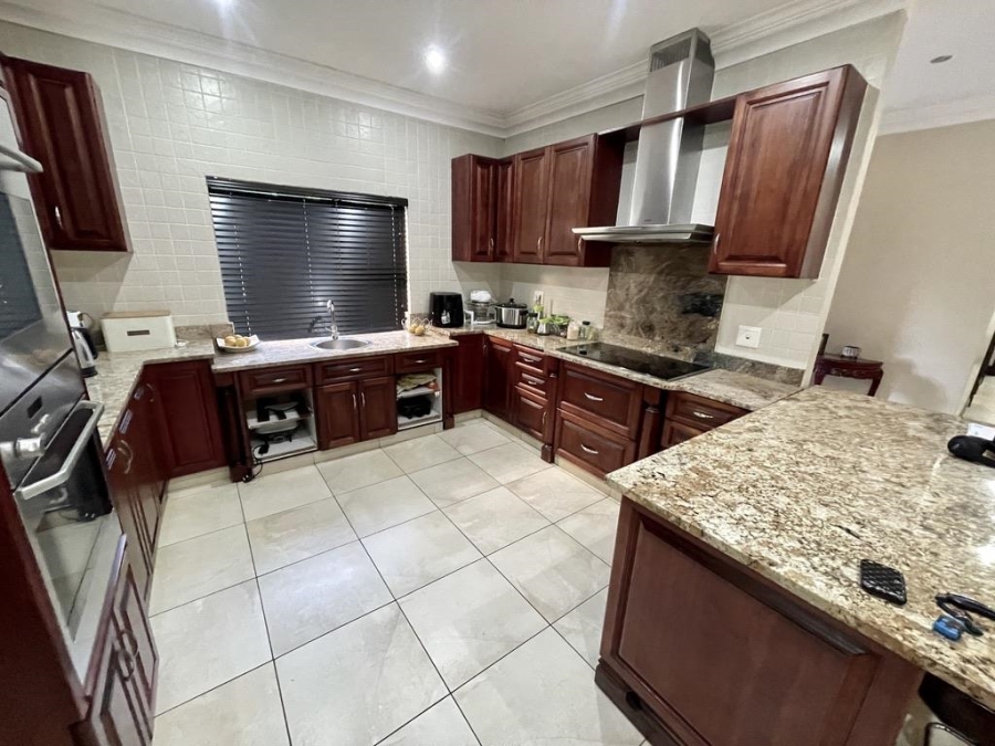 4 Bedroom Property for Sale in Somerset Park KwaZulu-Natal