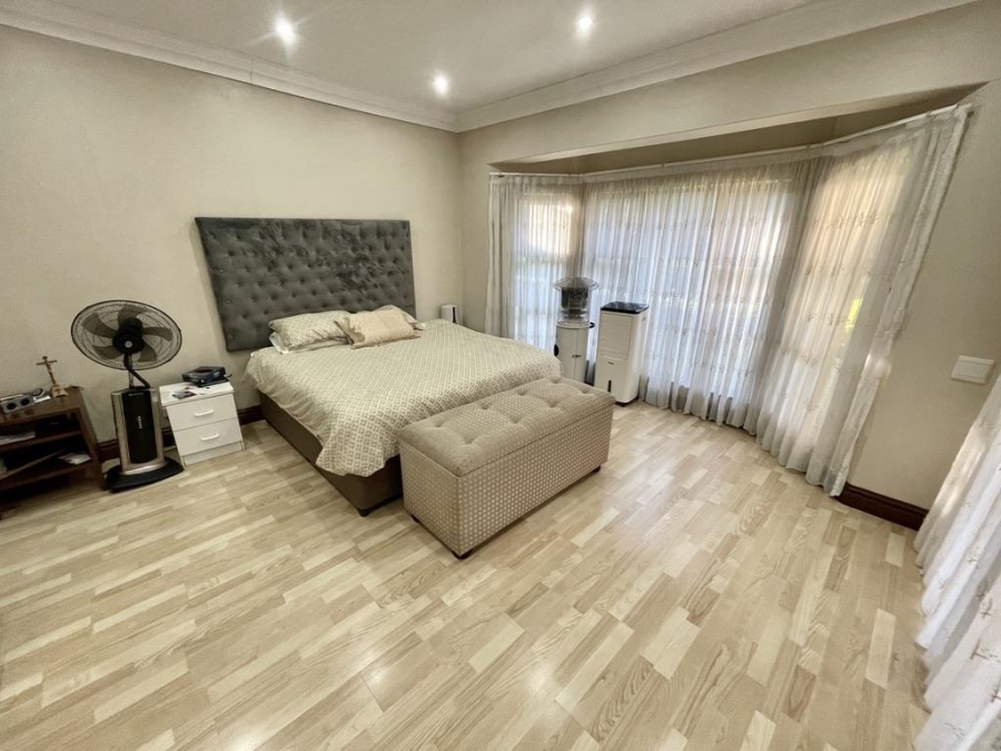 4 Bedroom Property for Sale in Somerset Park KwaZulu-Natal
