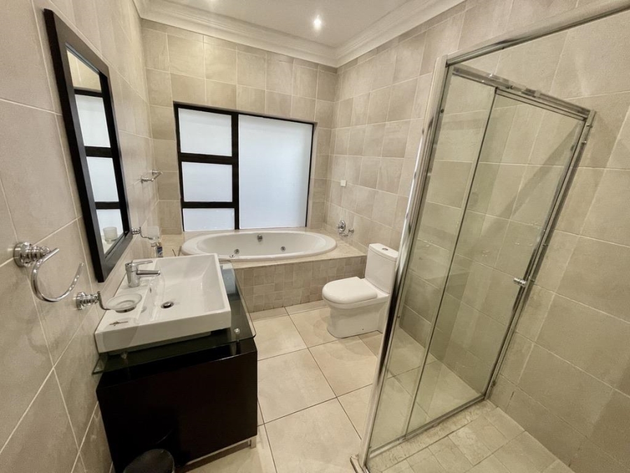 4 Bedroom Property for Sale in Somerset Park KwaZulu-Natal