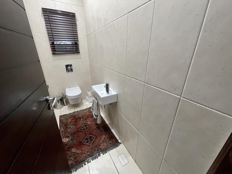 4 Bedroom Property for Sale in Somerset Park KwaZulu-Natal