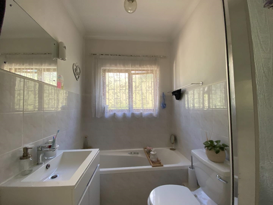 To Let 2 Bedroom Property for Rent in The Wolds KwaZulu-Natal