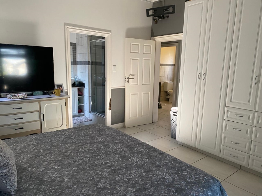 4 Bedroom Property for Sale in Palm Lakes Estate KwaZulu-Natal