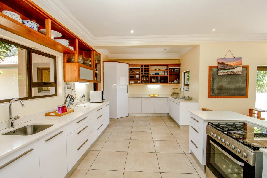 To Let 5 Bedroom Property for Rent in Herrwood Park KwaZulu-Natal