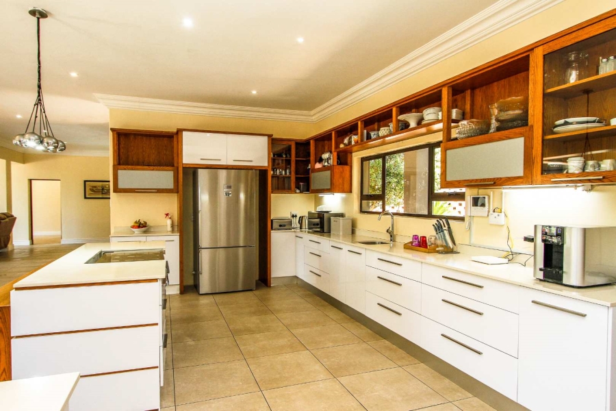 To Let 5 Bedroom Property for Rent in Herrwood Park KwaZulu-Natal