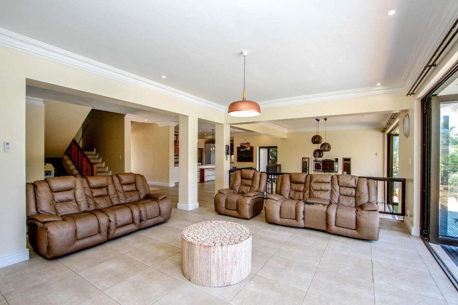 To Let 5 Bedroom Property for Rent in Herrwood Park KwaZulu-Natal