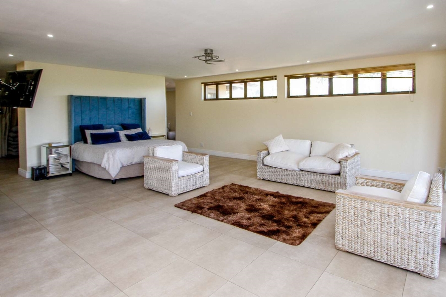 To Let 5 Bedroom Property for Rent in Herrwood Park KwaZulu-Natal