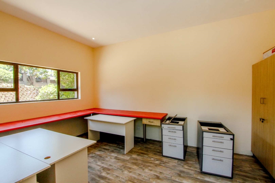 To Let 5 Bedroom Property for Rent in Herrwood Park KwaZulu-Natal