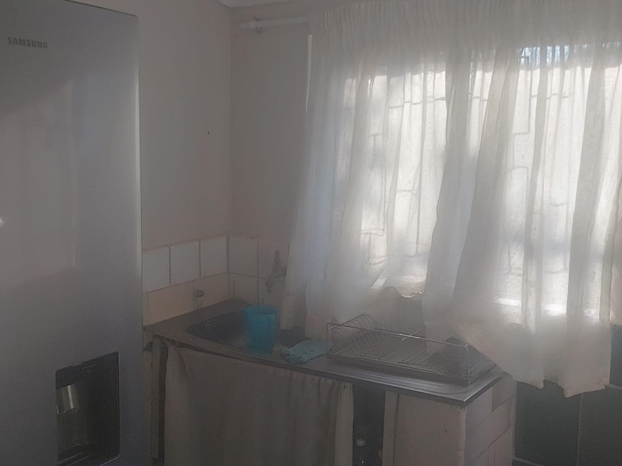 2 Bedroom Property for Sale in Umlazi KwaZulu-Natal