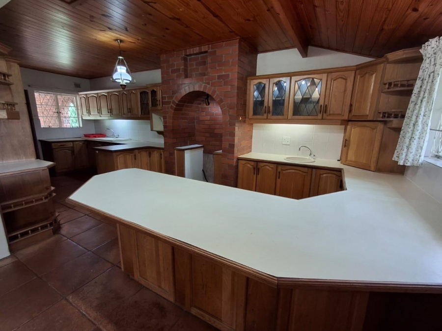 8 Bedroom Property for Sale in Chasedene KwaZulu-Natal