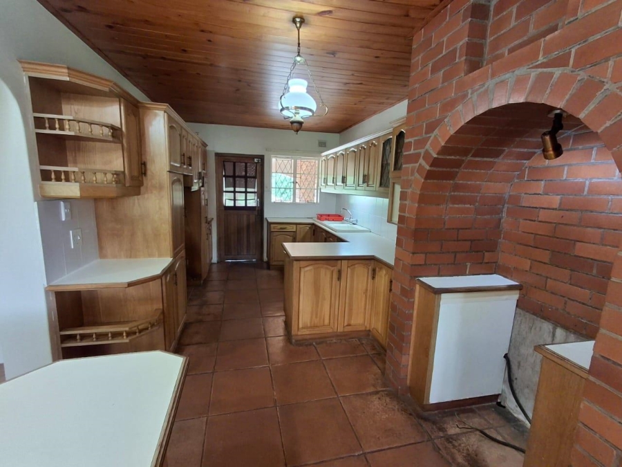 8 Bedroom Property for Sale in Chasedene KwaZulu-Natal