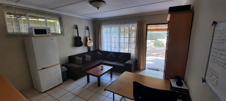 8 Bedroom Property for Sale in Chasedene KwaZulu-Natal