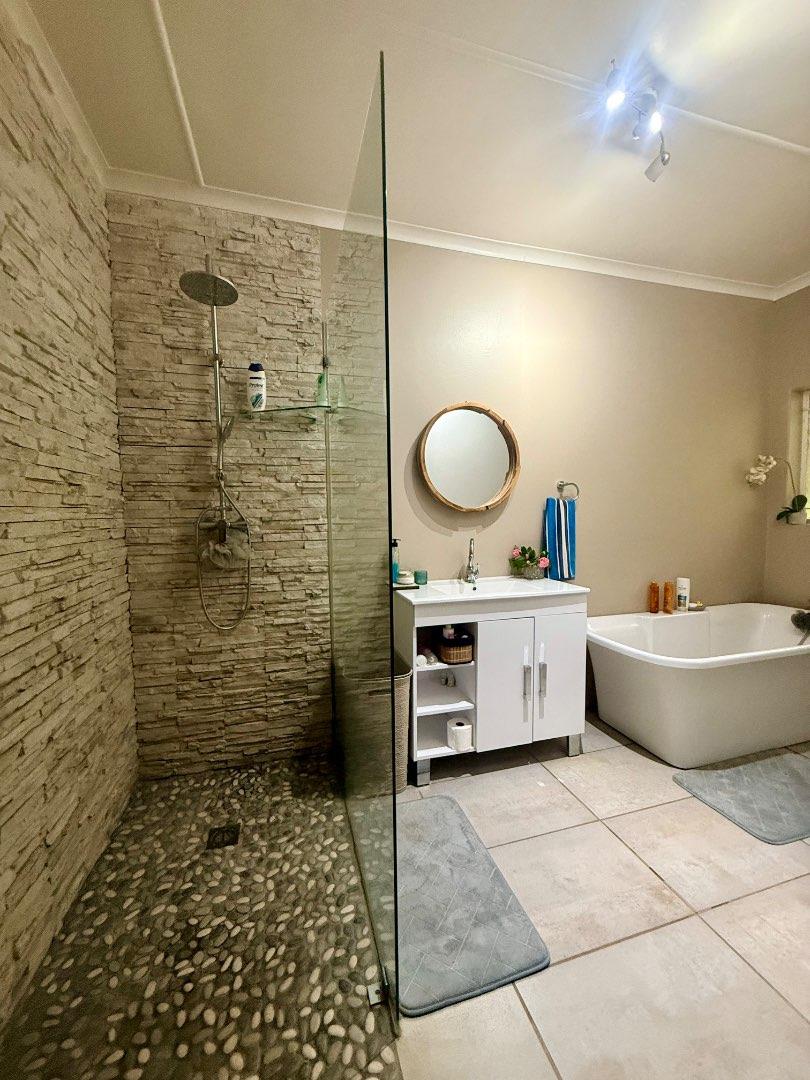 4 Bedroom Property for Sale in Vryheid KwaZulu-Natal