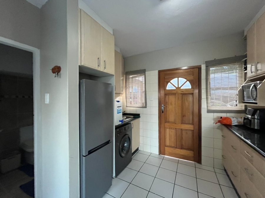 2 Bedroom Property for Sale in Amanzimtoti KwaZulu-Natal
