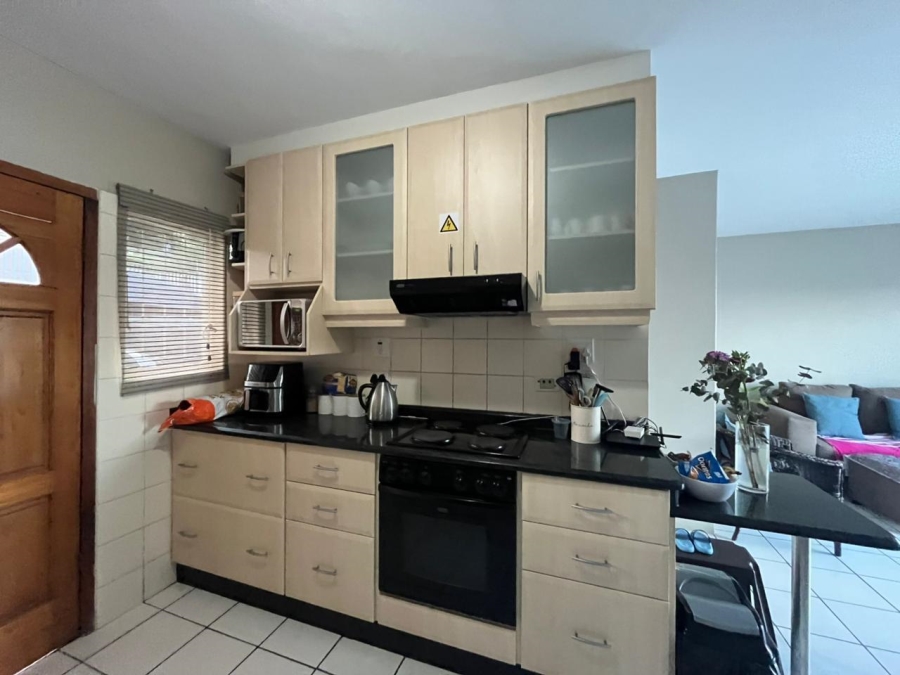 2 Bedroom Property for Sale in Amanzimtoti KwaZulu-Natal