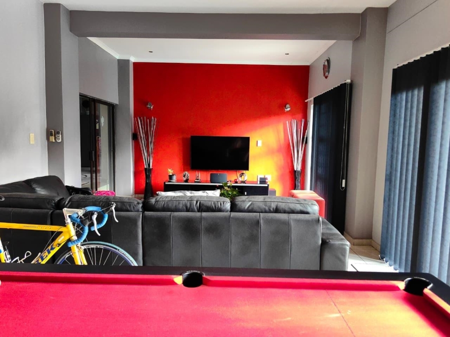 4 Bedroom Property for Sale in Veld En Vlei KwaZulu-Natal