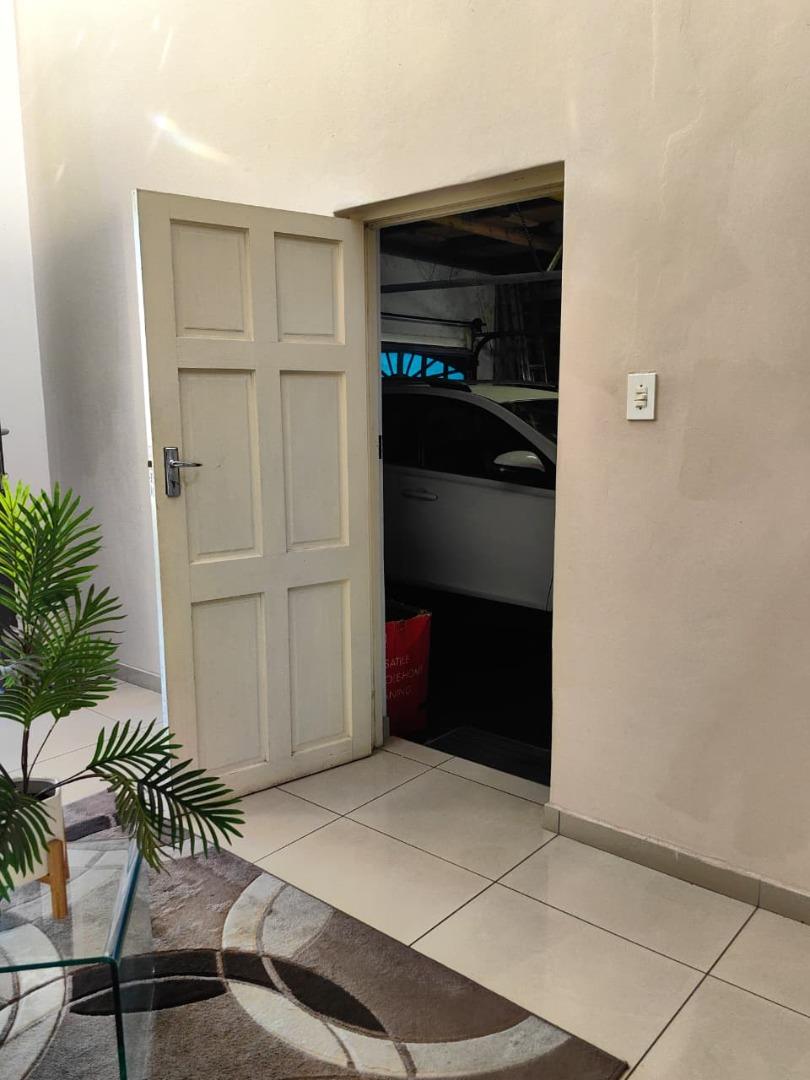 4 Bedroom Property for Sale in Veld En Vlei KwaZulu-Natal