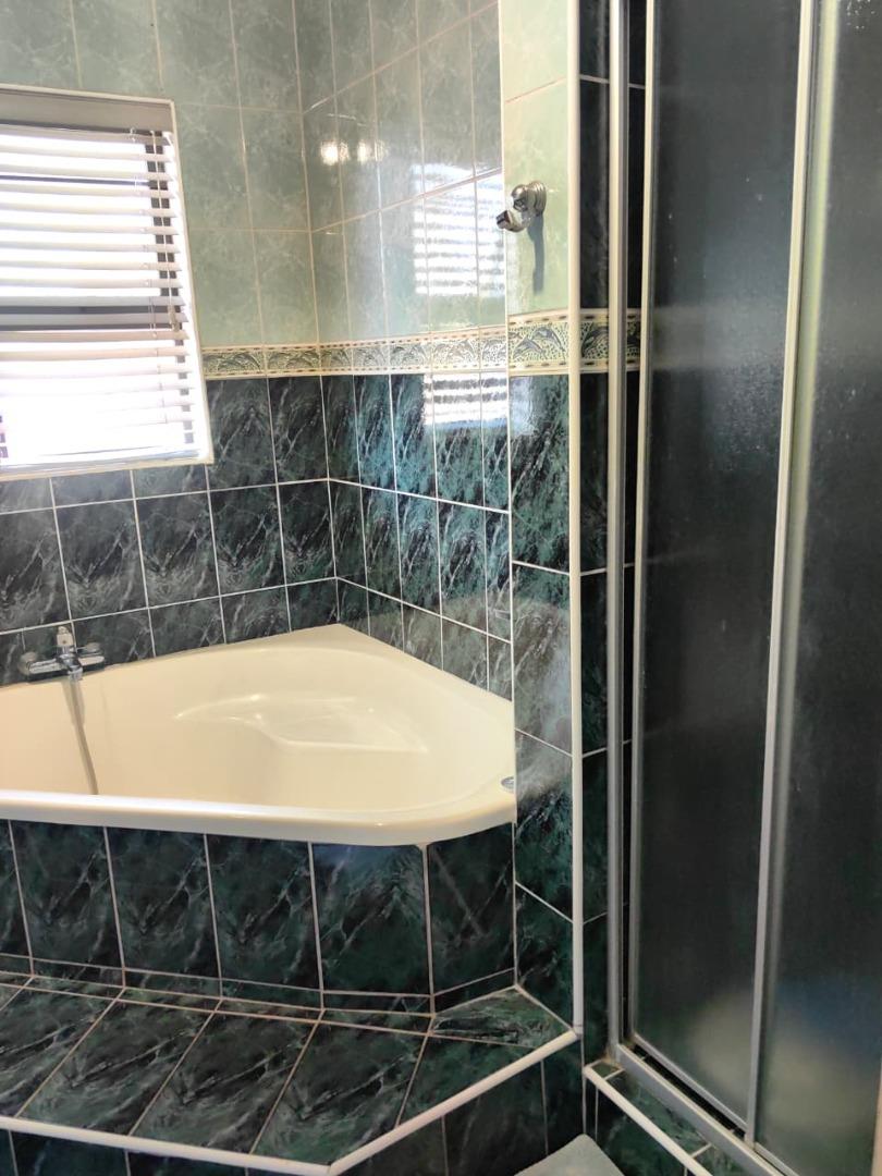 4 Bedroom Property for Sale in Veld En Vlei KwaZulu-Natal