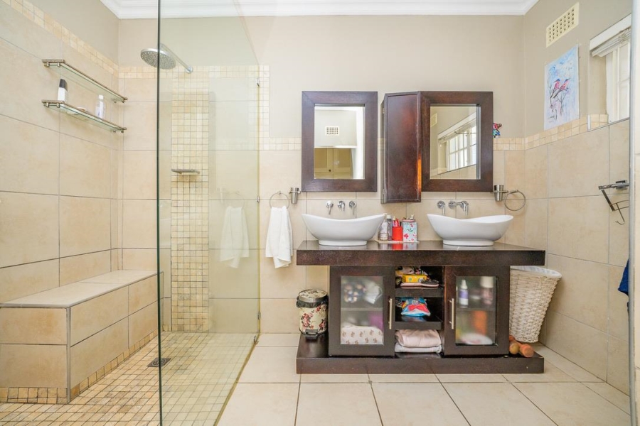 5 Bedroom Property for Sale in La Lucia KwaZulu-Natal