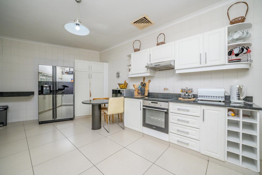 5 Bedroom Property for Sale in La Lucia KwaZulu-Natal