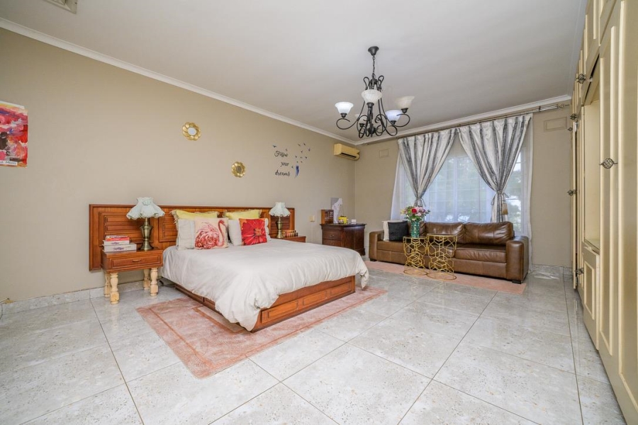 5 Bedroom Property for Sale in La Lucia KwaZulu-Natal