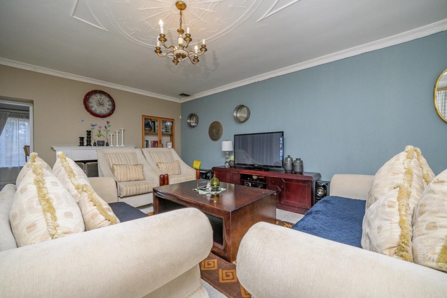 5 Bedroom Property for Sale in La Lucia KwaZulu-Natal