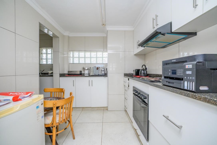 5 Bedroom Property for Sale in La Lucia KwaZulu-Natal