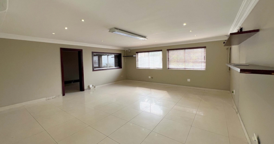 4 Bedroom Property for Sale in Umhlanga KwaZulu-Natal