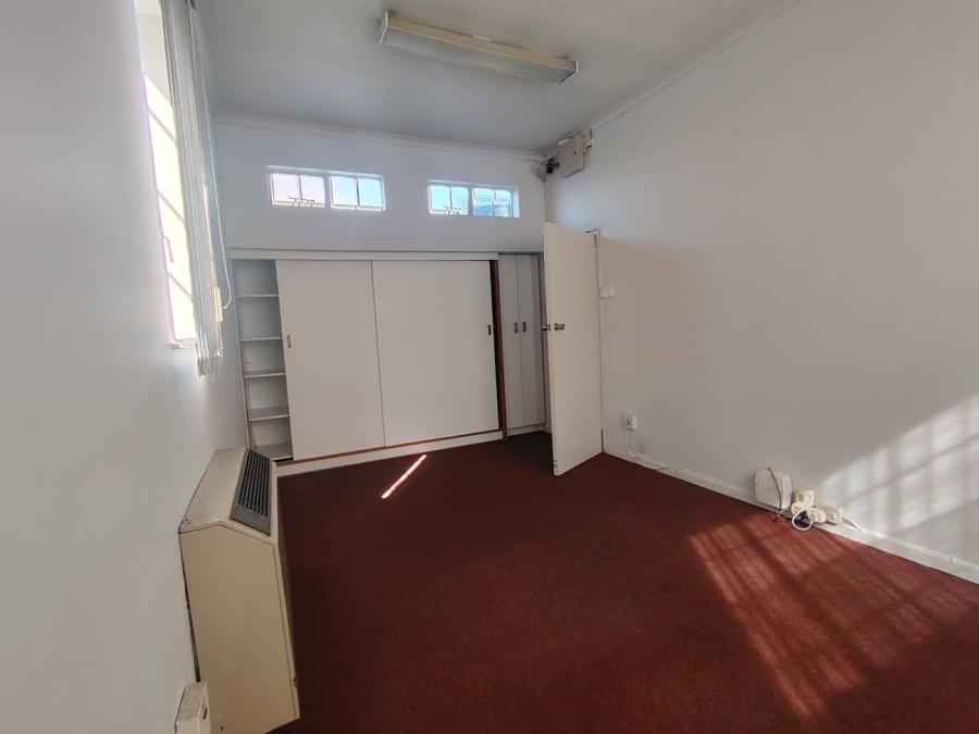 To Let Commercial Property for Rent in Bulwer KwaZulu-Natal