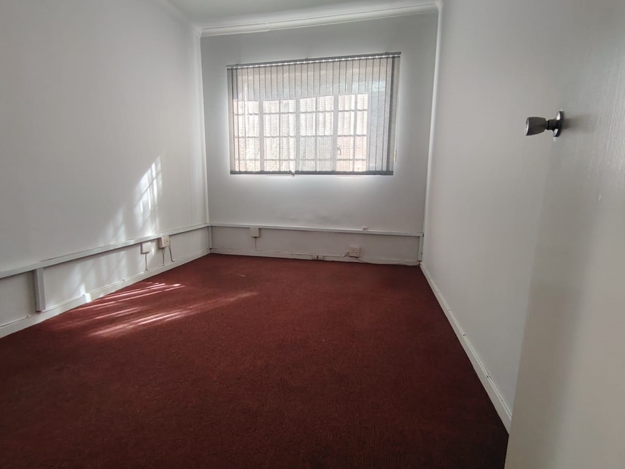 To Let Commercial Property for Rent in Bulwer KwaZulu-Natal