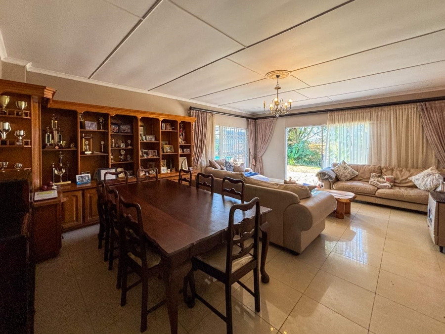 5 Bedroom Property for Sale in Oak Park KwaZulu-Natal