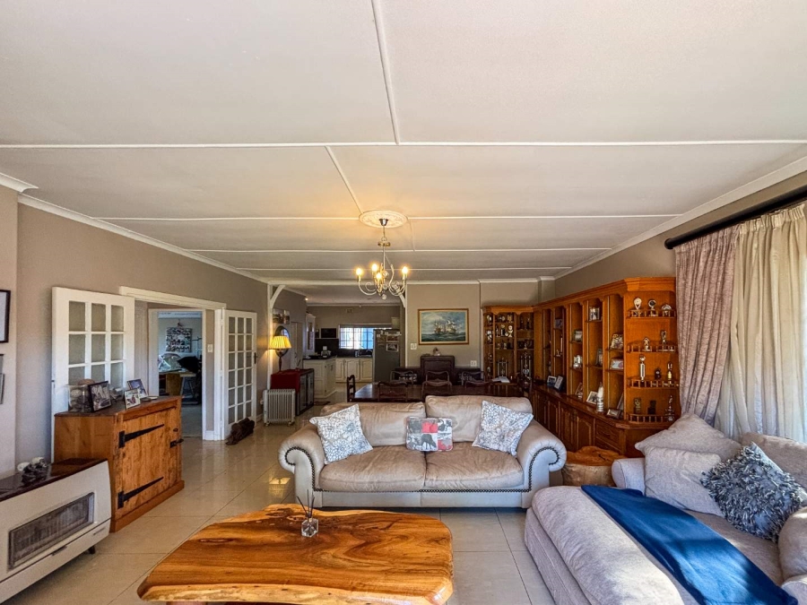 5 Bedroom Property for Sale in Oak Park KwaZulu-Natal