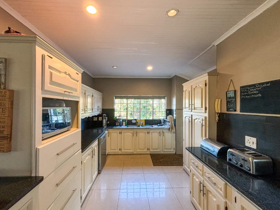 5 Bedroom Property for Sale in Oak Park KwaZulu-Natal