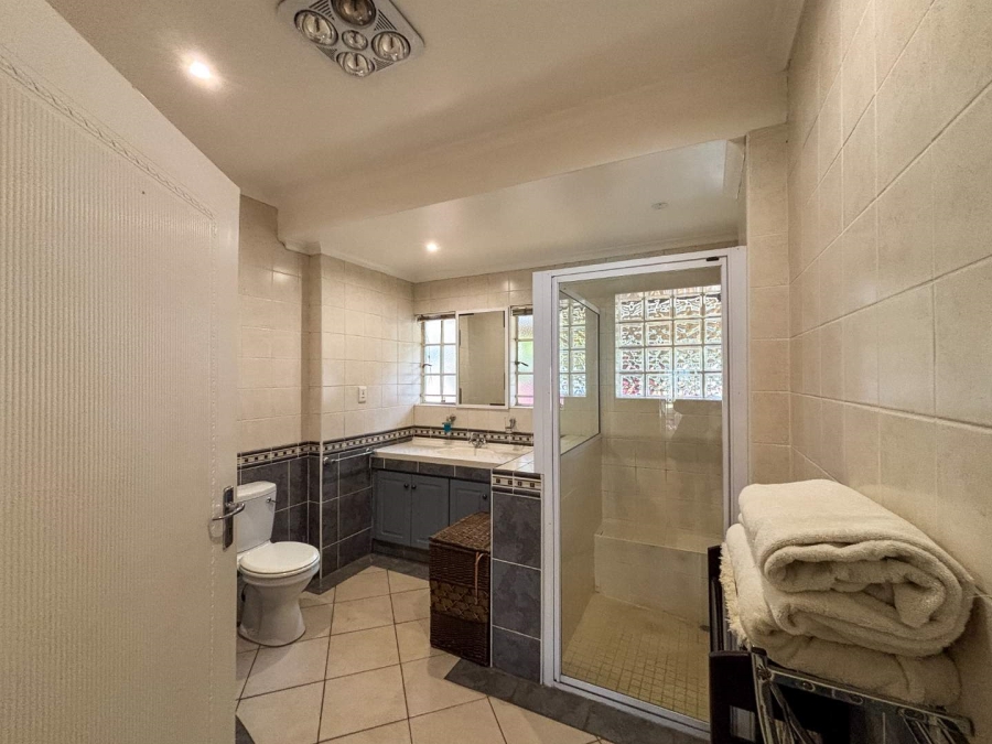 5 Bedroom Property for Sale in Oak Park KwaZulu-Natal