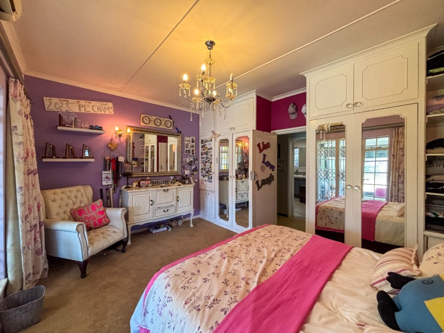 5 Bedroom Property for Sale in Oak Park KwaZulu-Natal