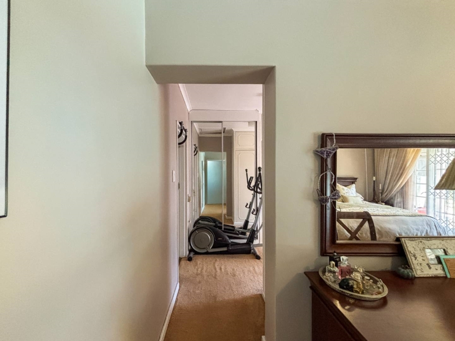 5 Bedroom Property for Sale in Oak Park KwaZulu-Natal