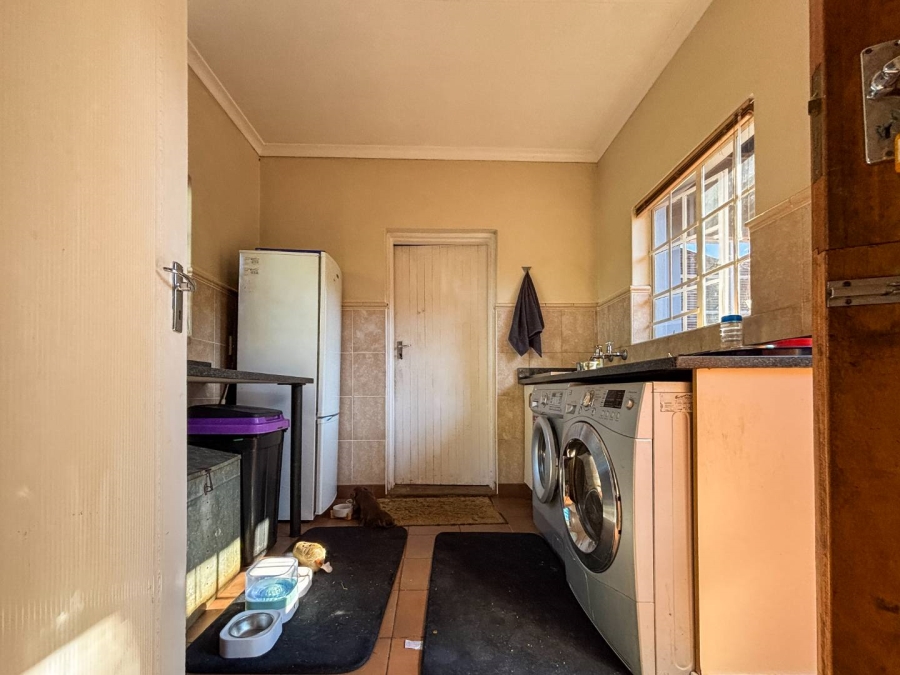 5 Bedroom Property for Sale in Oak Park KwaZulu-Natal