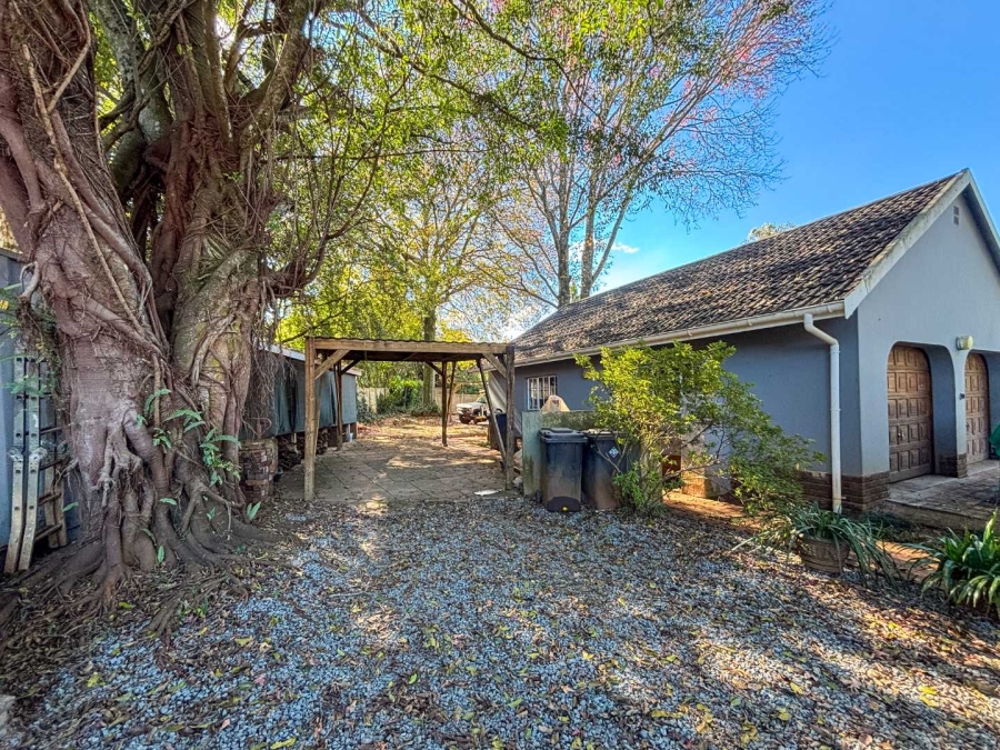 5 Bedroom Property for Sale in Oak Park KwaZulu-Natal