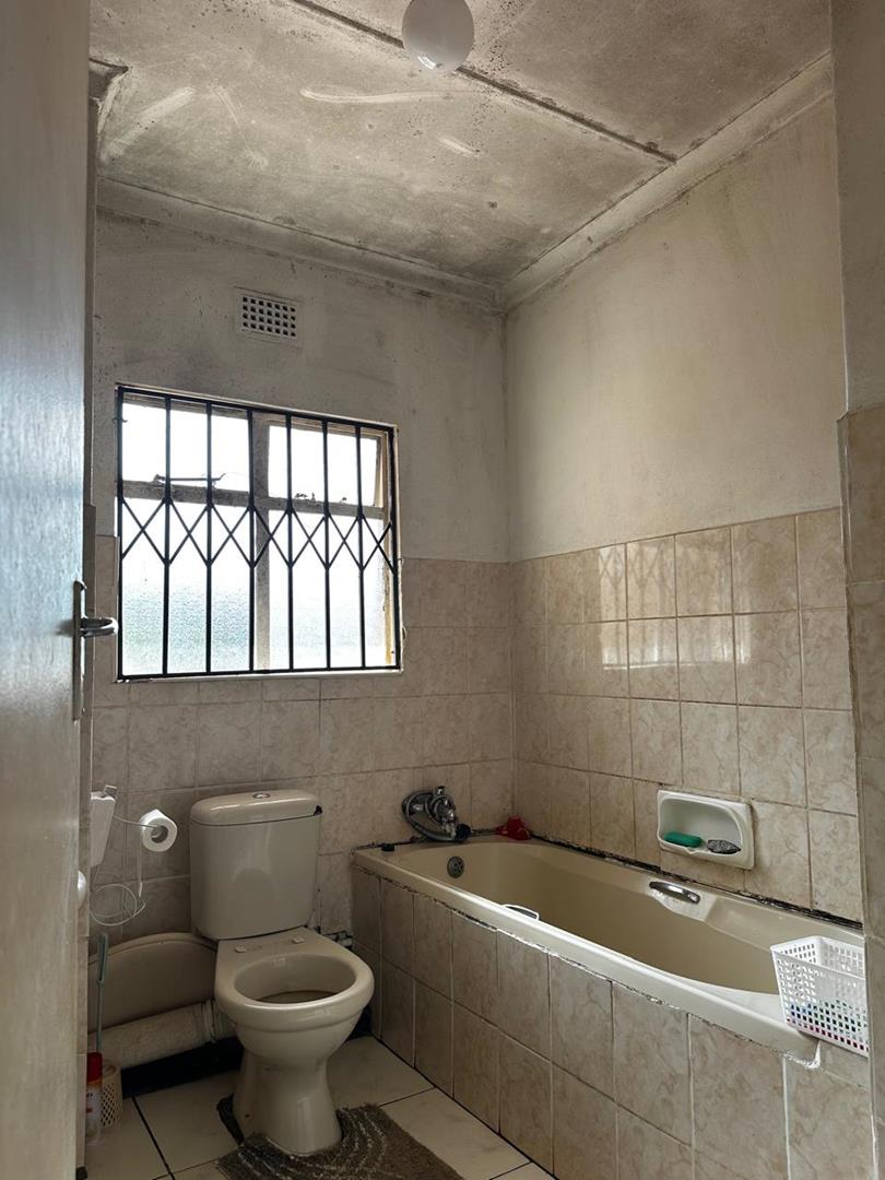2 Bedroom Property for Sale in Fairview KwaZulu-Natal