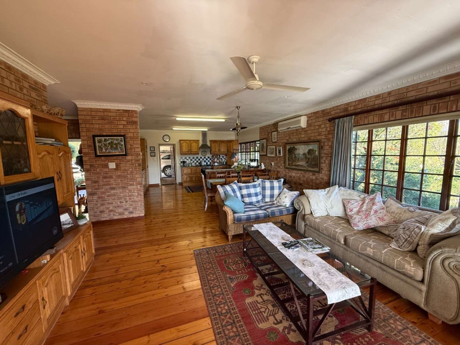 4 Bedroom Property for Sale in Hilton Gardens KwaZulu-Natal