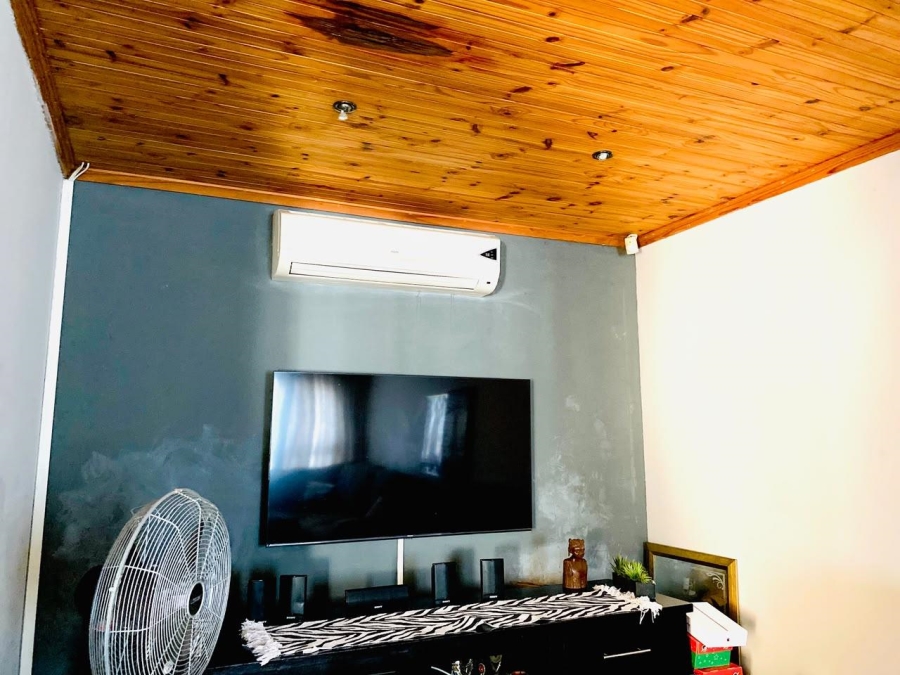 4 Bedroom Property for Sale in Wildenwide KwaZulu-Natal