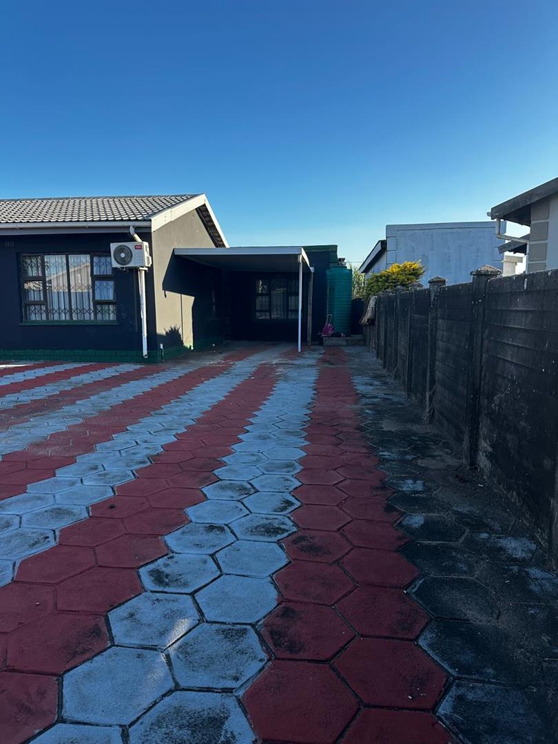 3 Bedroom Property for Sale in Esikhawini KwaZulu-Natal