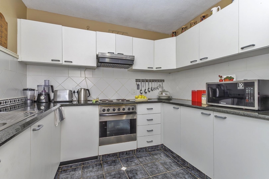 3 Bedroom Property for Sale in Kloof KwaZulu-Natal
