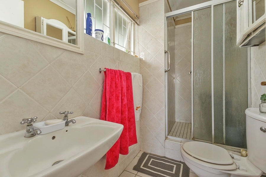 3 Bedroom Property for Sale in Kloof KwaZulu-Natal