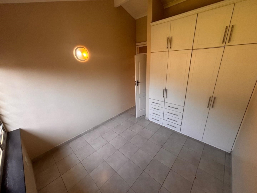 To Let 4 Bedroom Property for Rent in Chiltern Hills KwaZulu-Natal