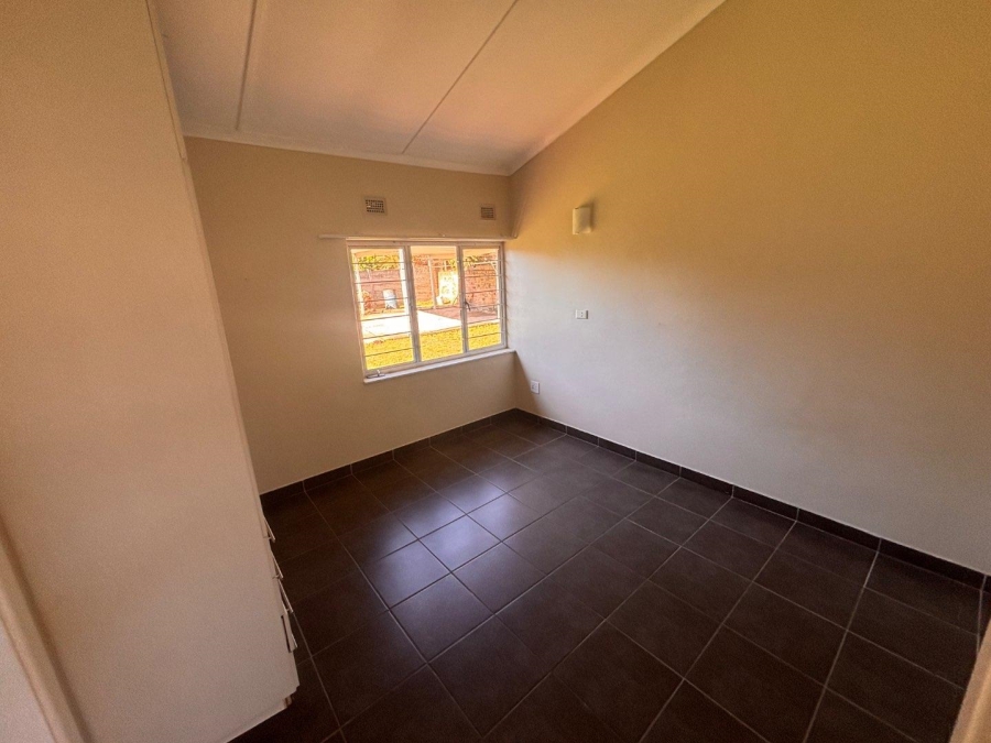 To Let 4 Bedroom Property for Rent in Chiltern Hills KwaZulu-Natal
