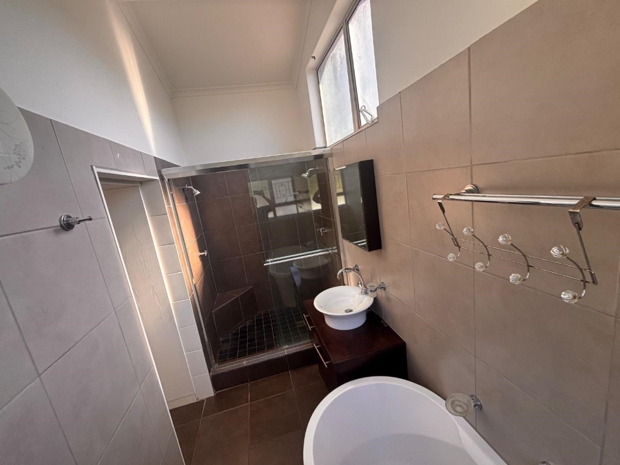 To Let 4 Bedroom Property for Rent in Chiltern Hills KwaZulu-Natal