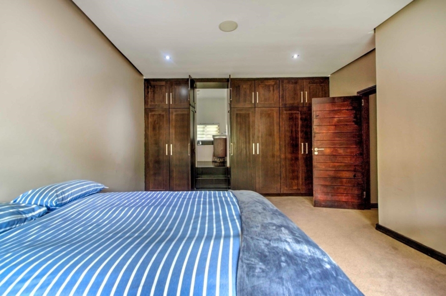 Commercial Property for Sale in Crestview KwaZulu-Natal
