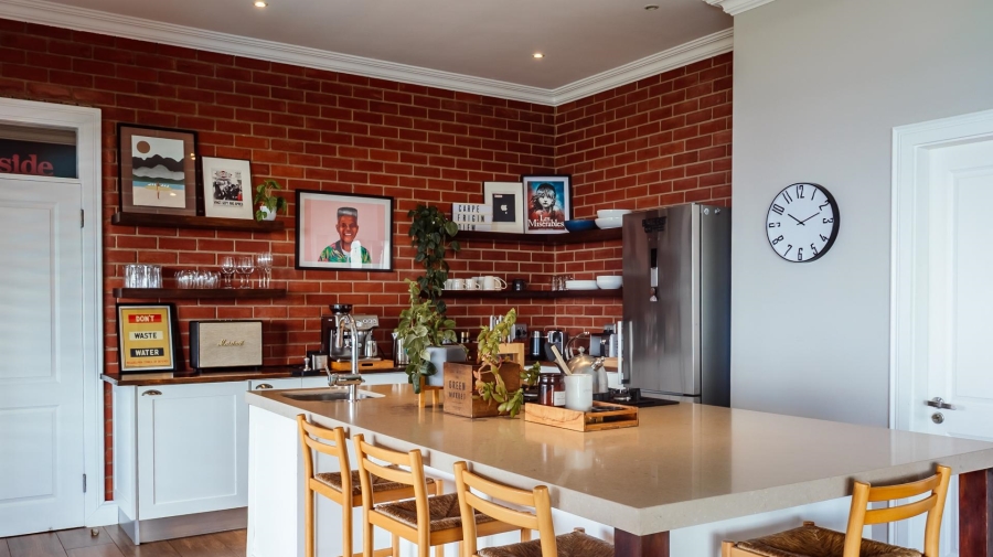 5 Bedroom Property for Sale in Kelso KwaZulu-Natal