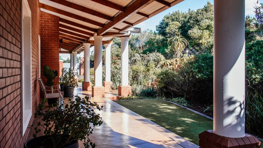 5 Bedroom Property for Sale in Kelso KwaZulu-Natal