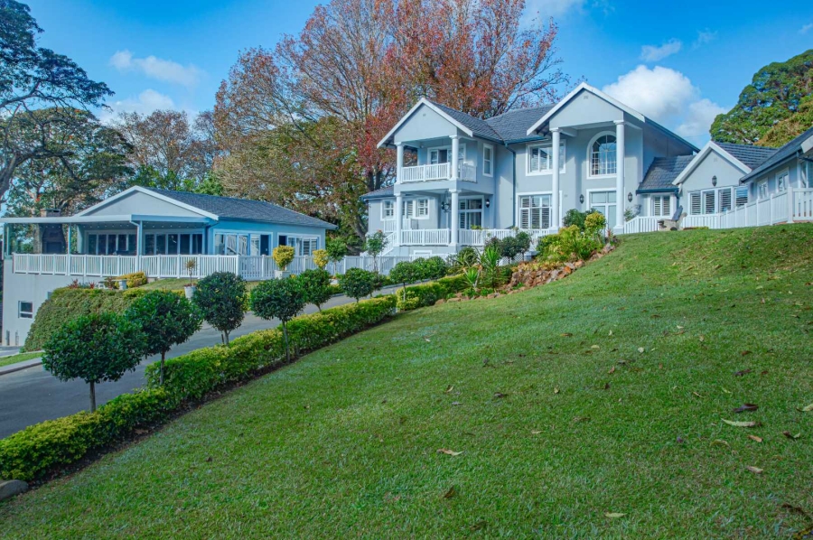 8 Bedroom Property for Sale in Kloof KwaZulu-Natal